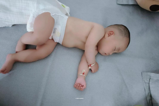 保亭9个月宝宝可以吃盐吗